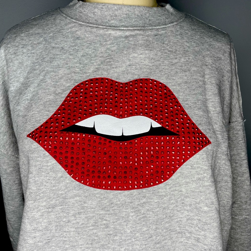 PLUS Crop top pullover sweatshirt Bedazzled Lips Kiss